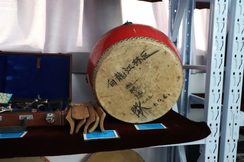 翰墨飘香迎新年 匠心巧手展风采——管护中心工会成功举办职工艺术展赛暨文创市集活动